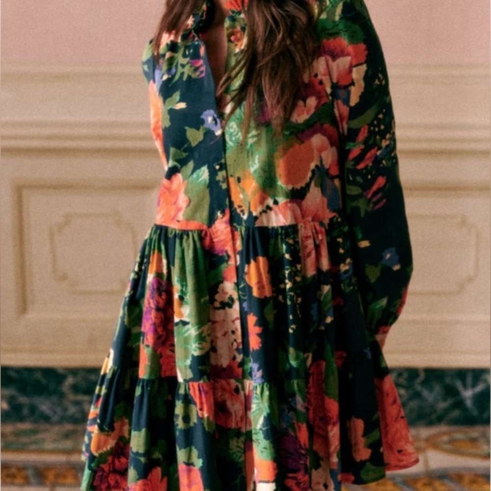 Elegant Floral Long Sleeve Dress